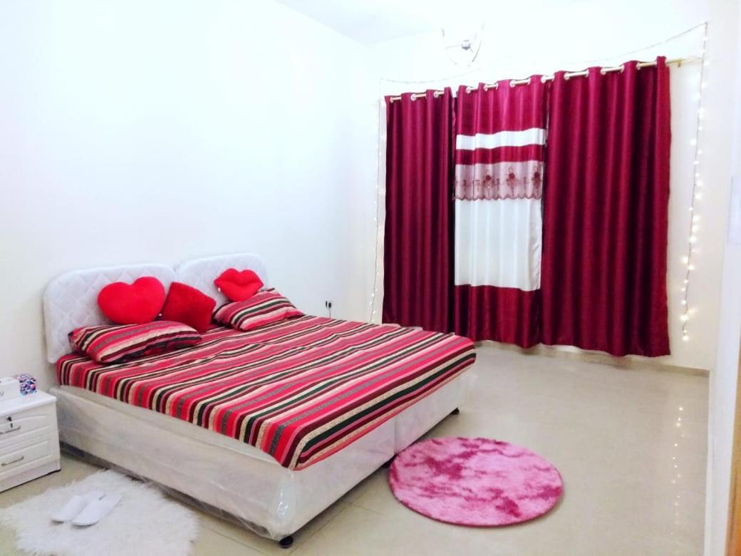 Bright Sunshine Holiday Home Shared Apartments Dubai Dış mekan fotoğraf